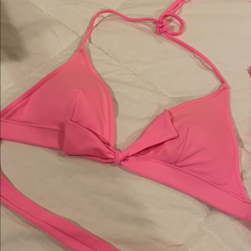 Like new Victoria’s Secret pink bikini top